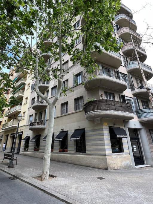 Sagrada Familia's View 3B1 5Bath - Three-Bedroom Apartment - 60