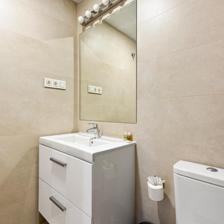 Stay U-nique Apartment Martiricos II - Apartamento de 1 dormitorio con vistas a la ciudad - 16