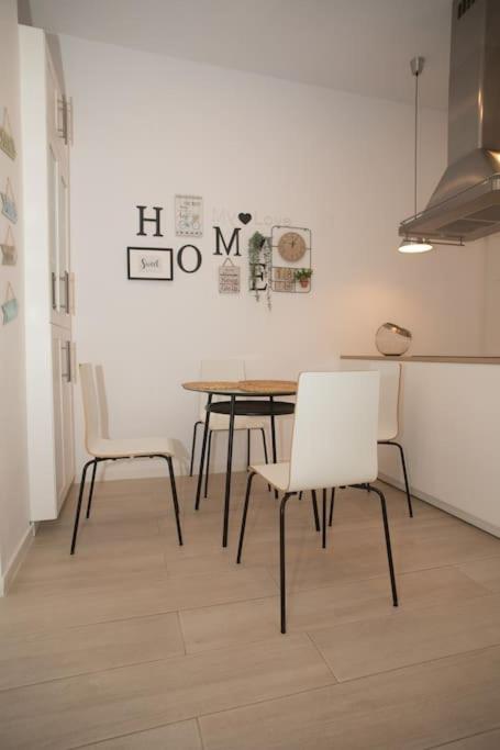 Apartamento acogedor frente a Torres de Serrano - Apartamento de 2 dormitorios - 10