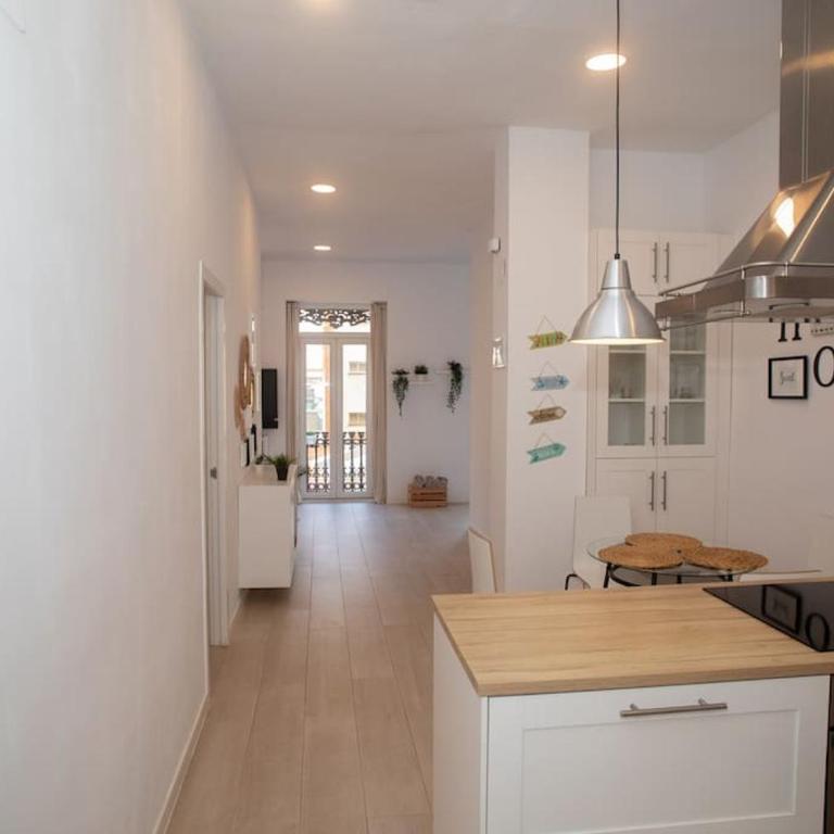 Apartamento acogedor frente a Torres de Serrano - Apartamento de 2 dormitorios - 8