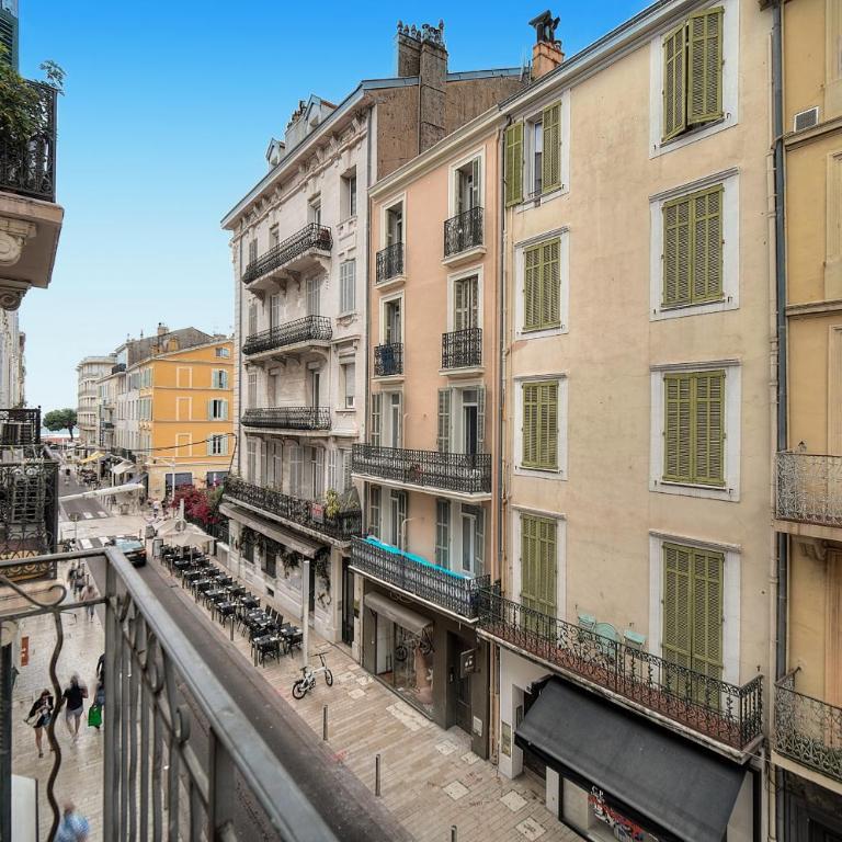 Design 2 pièces CARRE D'OR -COEUR DE CANNES A1B205 - Apartment mit Balkon - 31