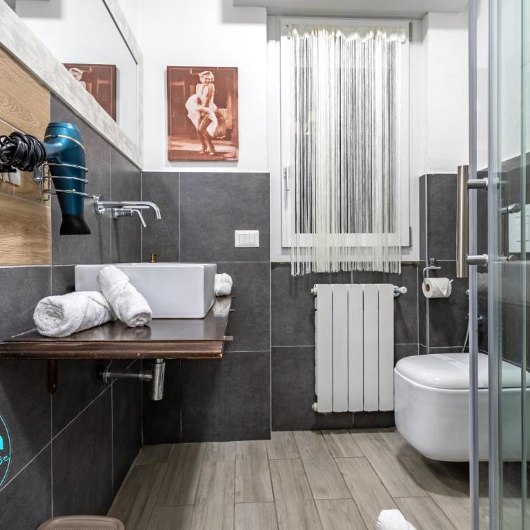 VARENNA GUEST HOUSE 2 - Camera King Deluxe - 11