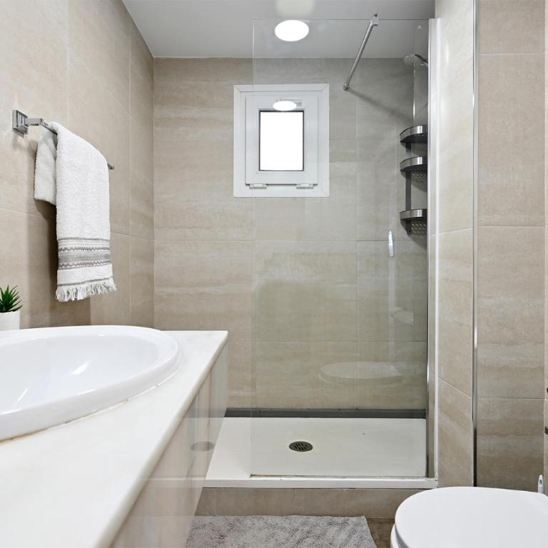 Love Rent4 Málaga Torrequebrada - Apartamento de 2 dormitorios - 16