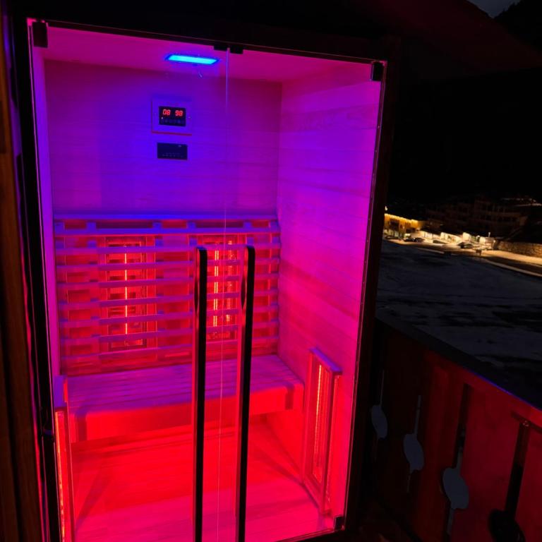 Ski Lodge Pampeago - Camera Matrimoniale Deluxe con 1 Letto Supplementare - 7
