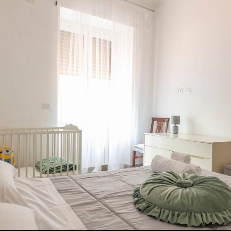 Large Garden - Two-Bedroom Apartment - 13