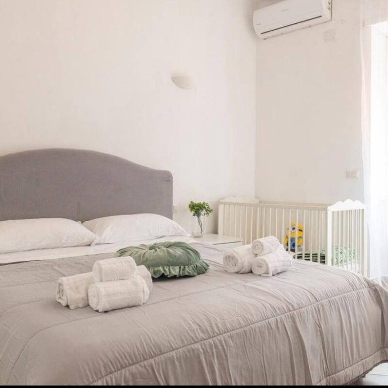 Large Garden - Two-Bedroom Apartment - 4