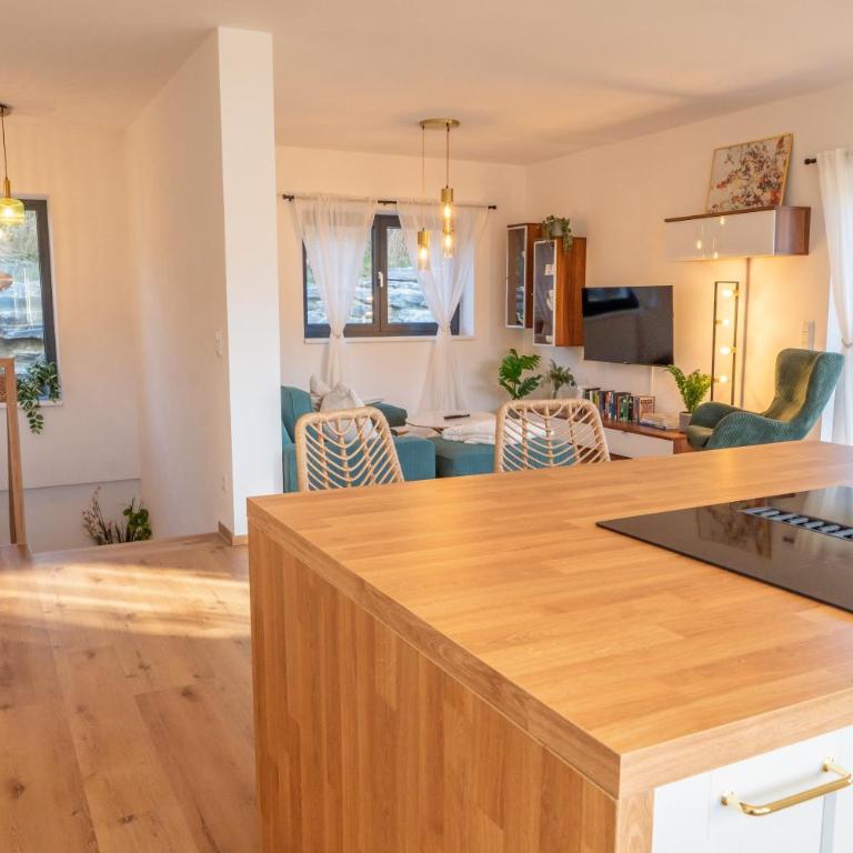 Höhenweg Appartement & Ferienwohnung - Apartment mit Terrasse - 15