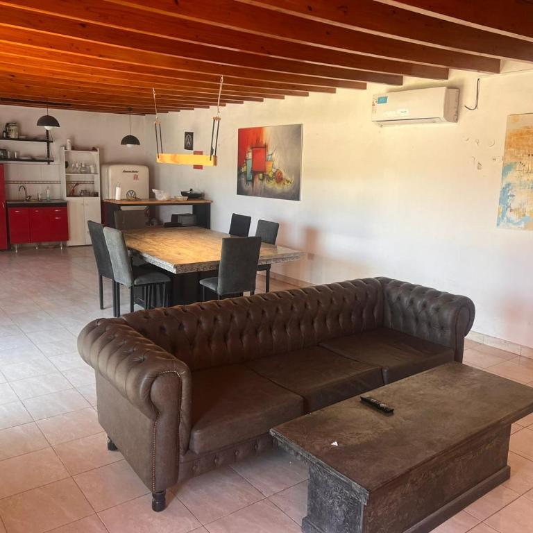 Casa con piscina - Two-Bedroom House - 3