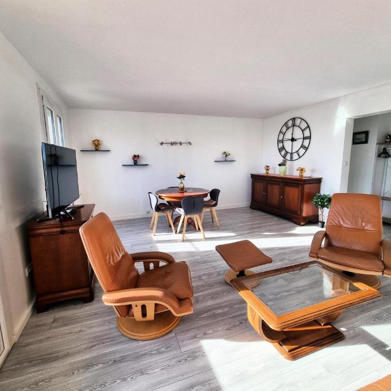6 appartements et 4 adresses à mi-chemin entre le Vieux Port et l île de Ré - Appartement 2 Chambres avec Balcon - 1