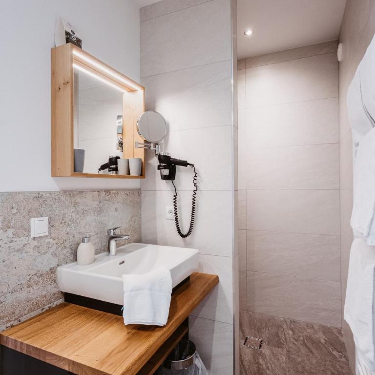 Landhotel Laudersbach - Comfort Plus Doppelzimmer - 7