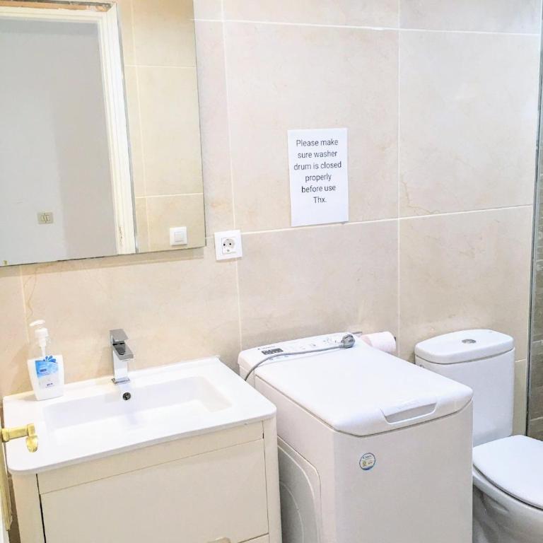 Bright & spacious with aircon - Apartamento de 1 dormitorio - 11