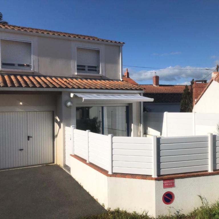Maison avec grande terrasse à 100m de la plage - Casa de 2 dormitorios - 1