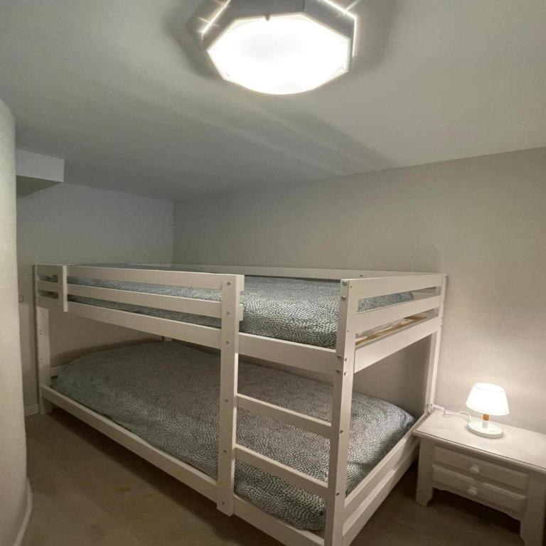Apartamento Ameto en la plaza Pradollano"Junto al telecabina Borreguiles" - Dúplex de 3 dormitorios - 12
