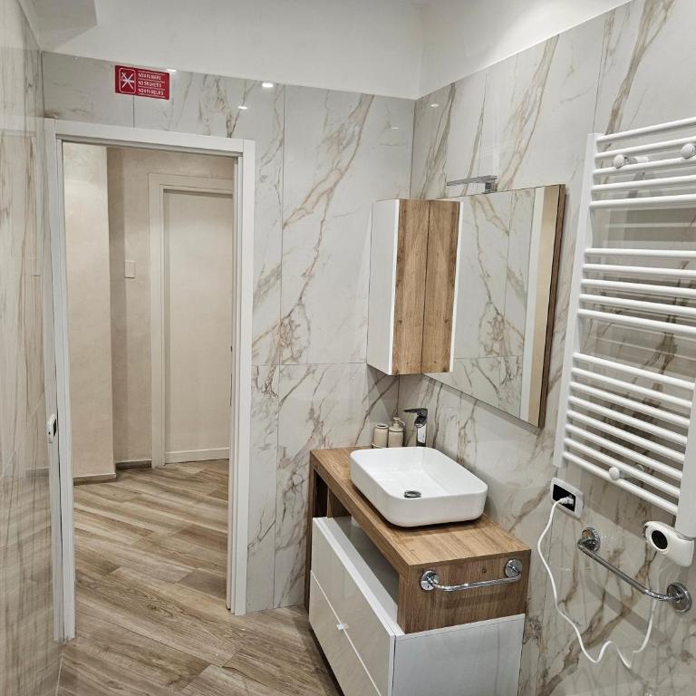 Mary House - Appartamento con 2 Camere da Letto - 9