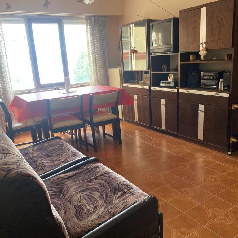 Departamento de 2 Ambientes a 5 cuadras del Mar - One-Bedroom Apartment - 2