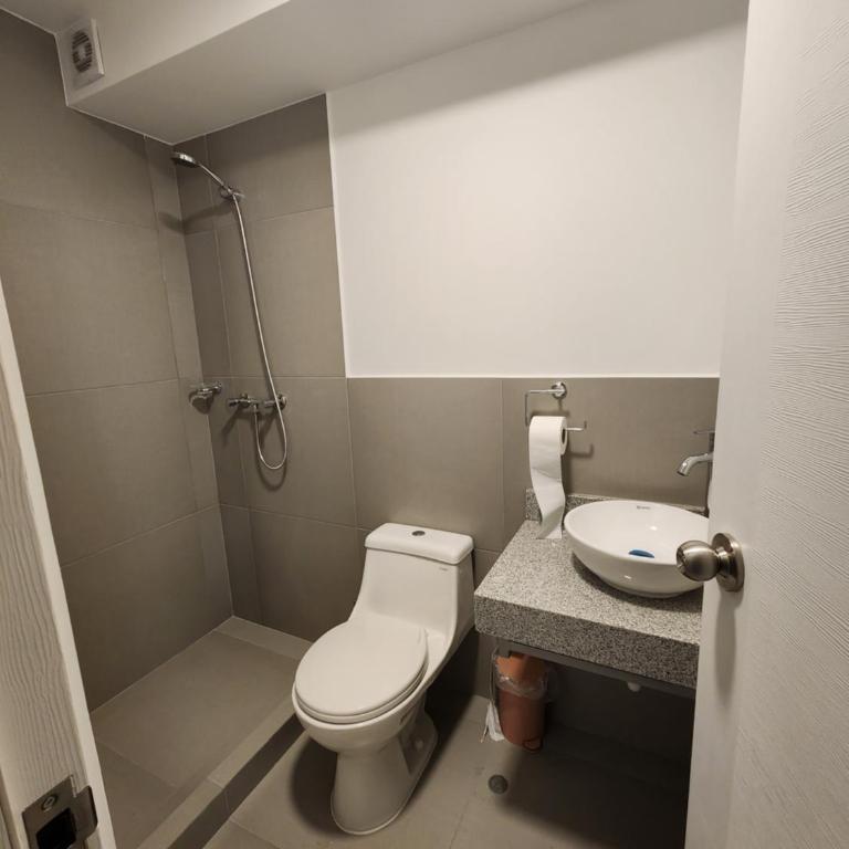 HABITACIÓN AMOBLADA EN DEPARTAMENTO MODERNO CERCA a AEROPUERTO AREQUIPA - One-Bedroom Apartment - 2