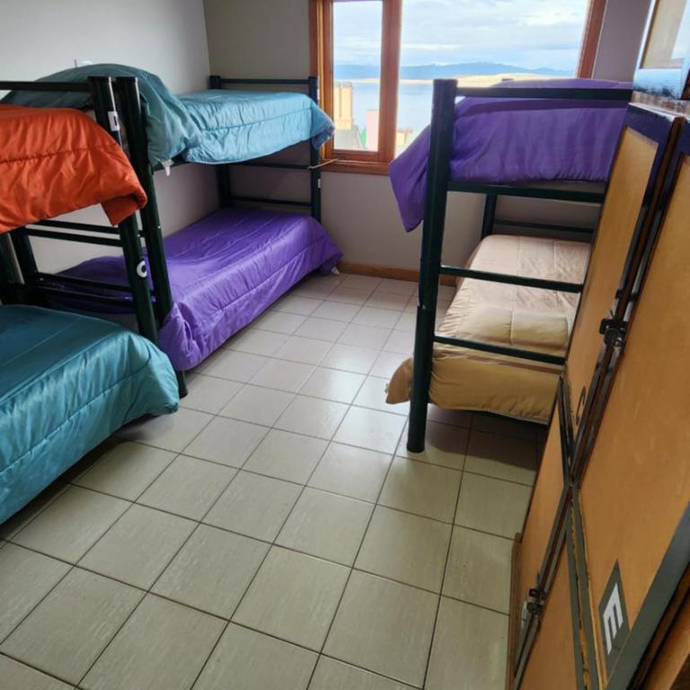 YAGHAN HOSTEL - Cama en habitación compartida de 6 camas - 6