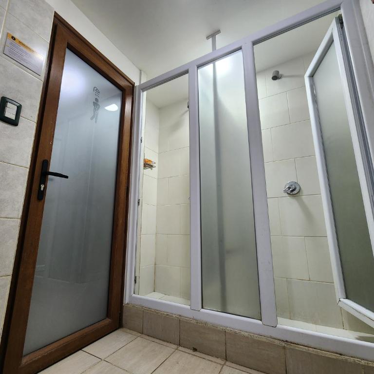 YAGHAN HOSTEL - Cama en habitación compartida de 6 camas - 9