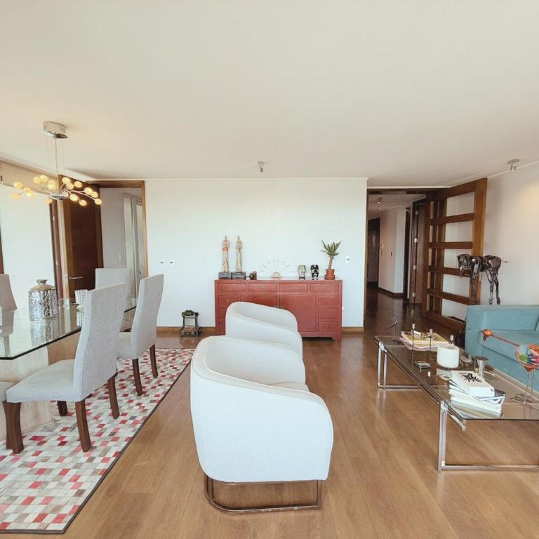 Lujoso Departamento en Vitacura - Apartamento Deluxe de 2 dormitorios con balcón - 12