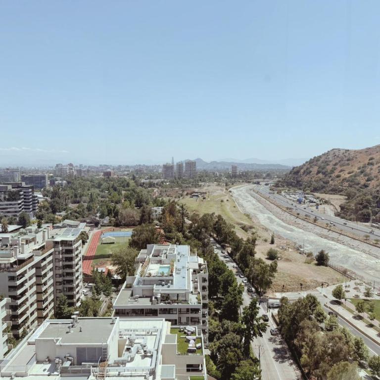 Lujoso Departamento en Vitacura - Apartamento Deluxe de 2 dormitorios con balcón - 1