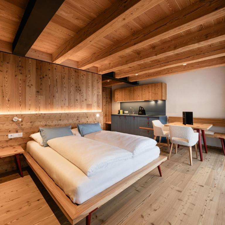 OBERBUCHFELDER historic farmhouse - Deluxe One-Bedroom Apartment - 25