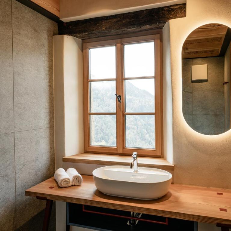 OBERBUCHFELDER historic farmhouse - Deluxe Two-Bedroom Apartment - 31