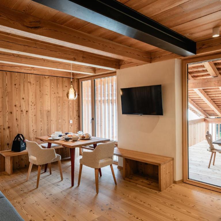 OBERBUCHFELDER historic farmhouse - Deluxe Two-Bedroom Apartment - 22