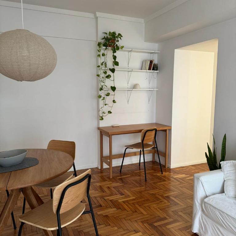 Dpto en excelente ubicación, muy luminoso y cómodo, a media cuadra del subte - Apartamento de 1 dormitorio - 25