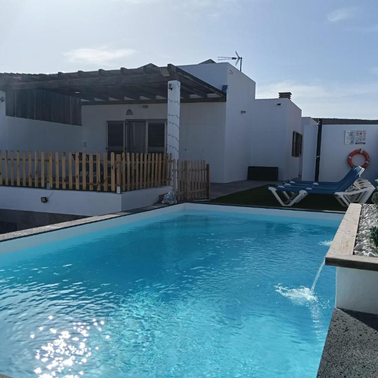 Family Dreams - Private heated pool with additional cost - Three-Bedroom Villa - 12