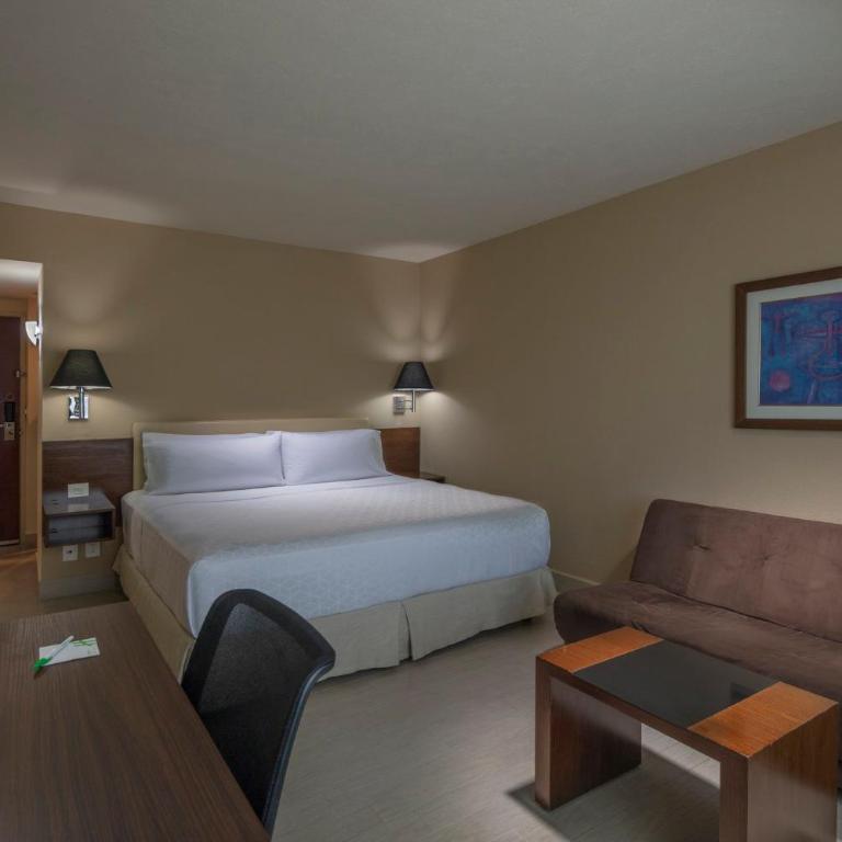 Holiday Inn Puebla La Noria by IHG - Chambre Lit King-Size avec Canapé-Lit - 7