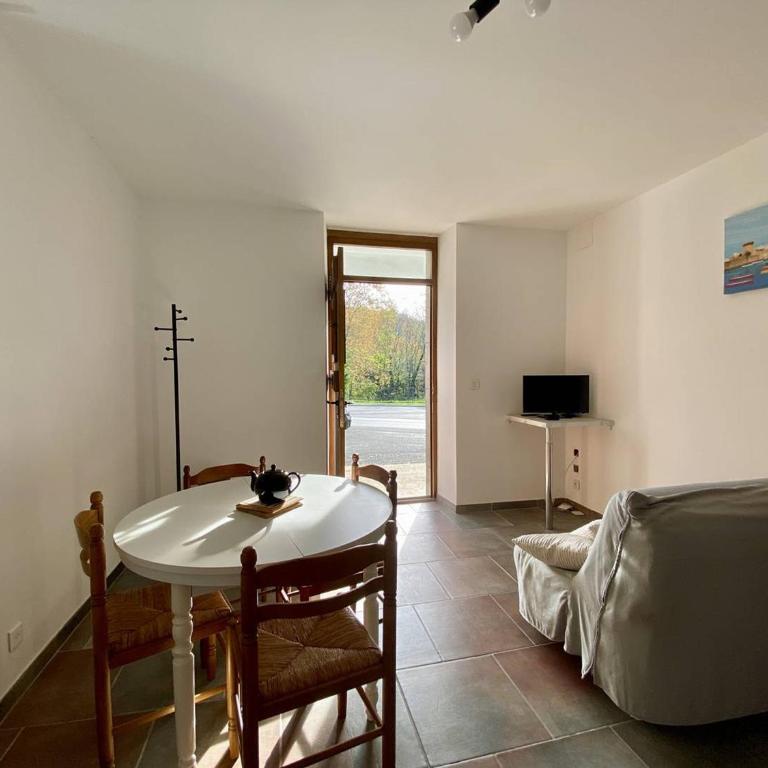 Charmant T2 à Cambo-les-Bains, proche des Thermes, pour 2 personnes - Apartamento de 1 dormitorio - 2