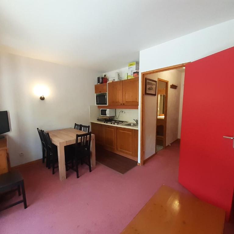 À louer à Valfréjus, 310 rue du Cheval Blanc - FR-1-561-121 - Studio - 1