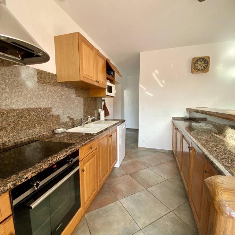 Cambo-les-Bains : T3 rénové, 4 pers, proche thermes, wifi - Appartement 2 Chambres - 5