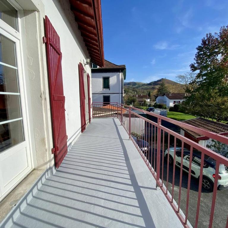 Cambo-les-Bains : T3 rénové, 4 pers, proche thermes, wifi - Appartement 2 Chambres - 19