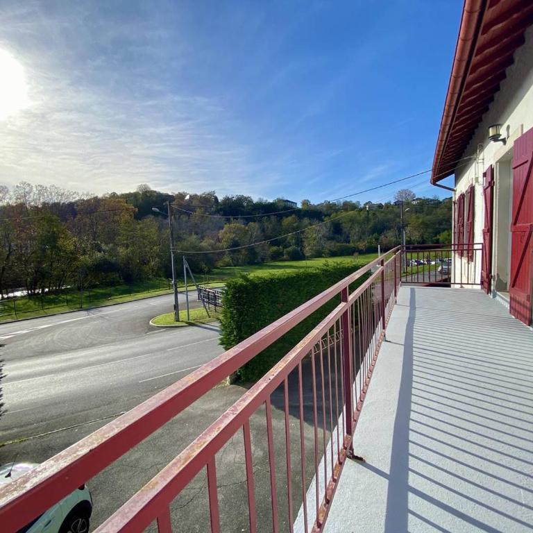 Cambo-les-Bains : T3 rénové, 4 pers, proche thermes, wifi - Appartement 2 Chambres - 22