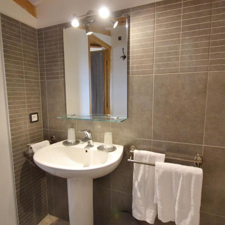 Awesome Home In St Marcellin L Vaison - Maison de Vacances 7 Chambres - 26
