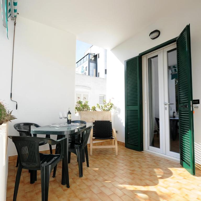Baia Verde Apartments - Two-Bedroom Apartment - 20