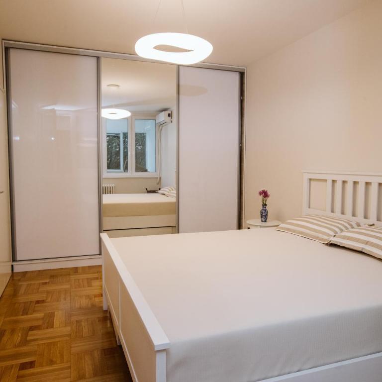 Bright, Newly Renovated Condo Near Danube River - Apartman sa 1 Spavaćom Sobom - 19