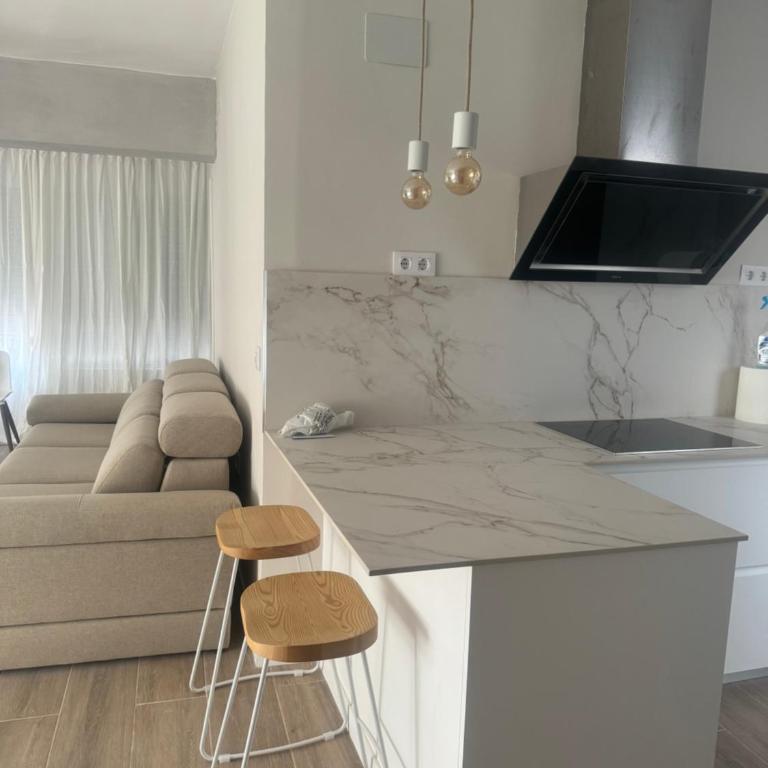 Ca Maruja - Two-Bedroom Apartment with Sea View - 10