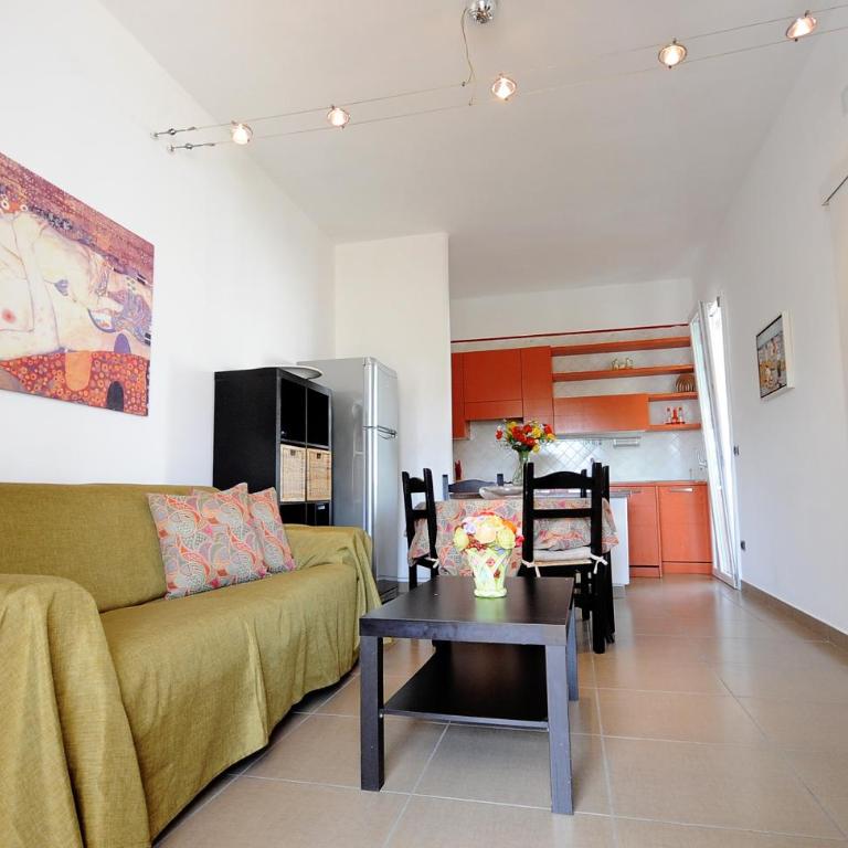 Baia Verde Apartments - Two-Bedroom Apartment - 17
