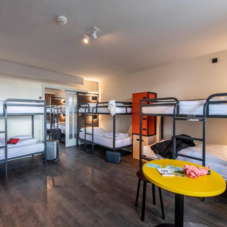 MEININGER Hotel München Zentrum - Bed in 10-Bed Mixed Dormitory Room - 3