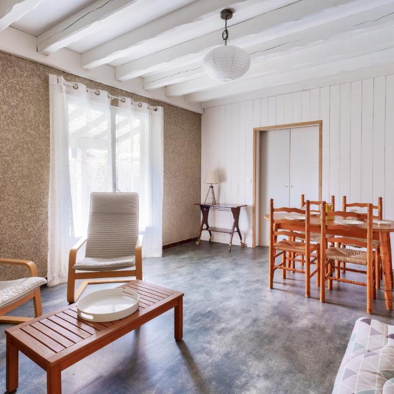 À 400m de la plage, maison pour 12 avec piscine - Maison de Vacances - 34