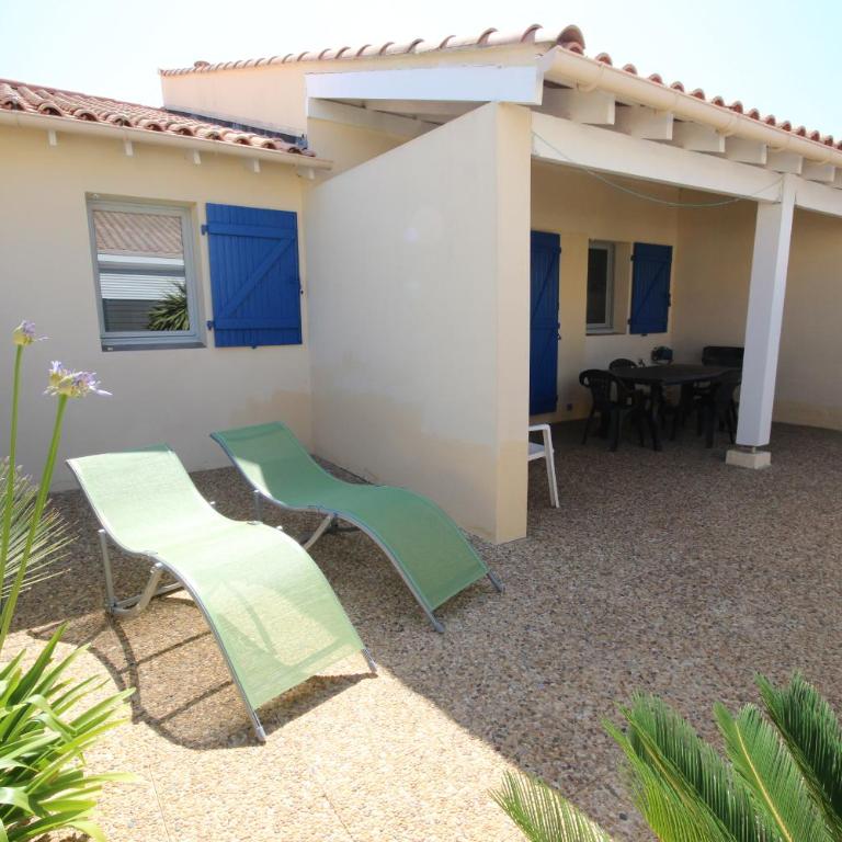 Villa 5 couchages 2 chambres belle terrasse d'angle piscine commune dans résidence sécurisée à 200m de la mer LRMA2A - Maison 2 Chambres - 9