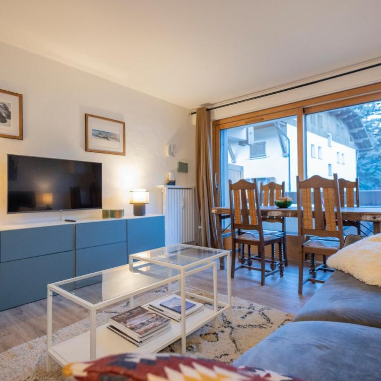 Studio rénové dans le centre piéton de Megève - Studio - Vue sur Montagne - 3