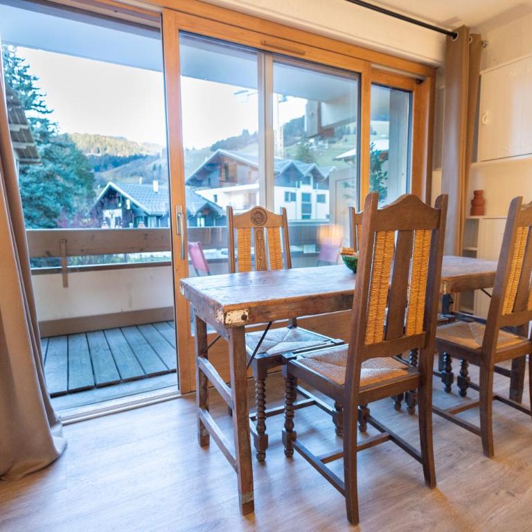 Studio rénové dans le centre piéton de Megève - Studio - Vue sur Montagne - 10