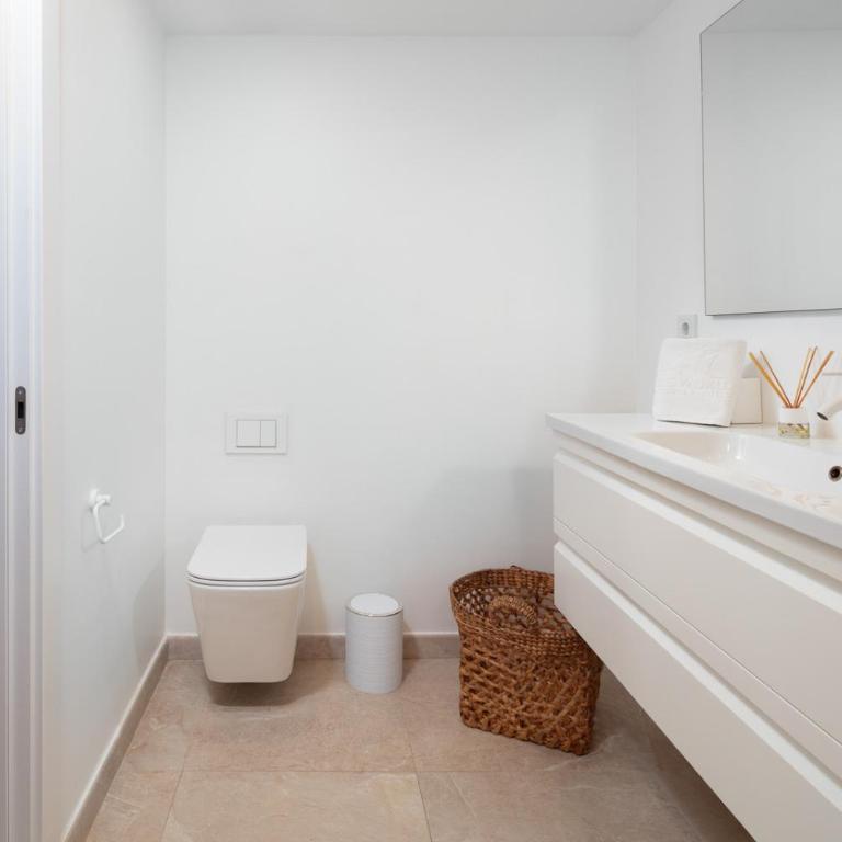 Vivero Marbella by Alfresco Stays - Three-Bedroom Deluxe Apartment - 19