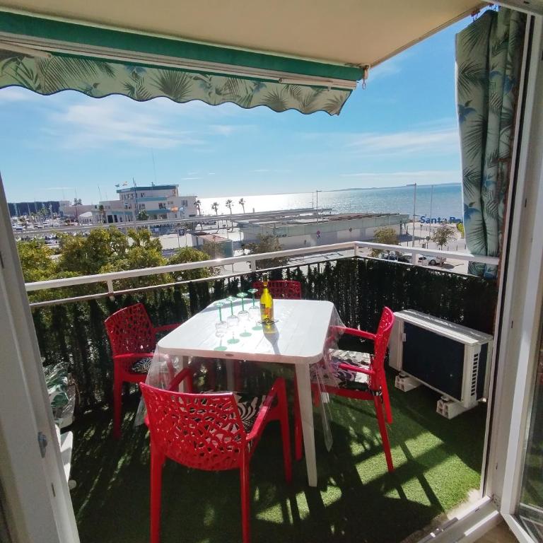 Vista Mar fabulosa Playa y Puerto - Apartamento de 2 dormitorios con balcón y vistas al mar - 1