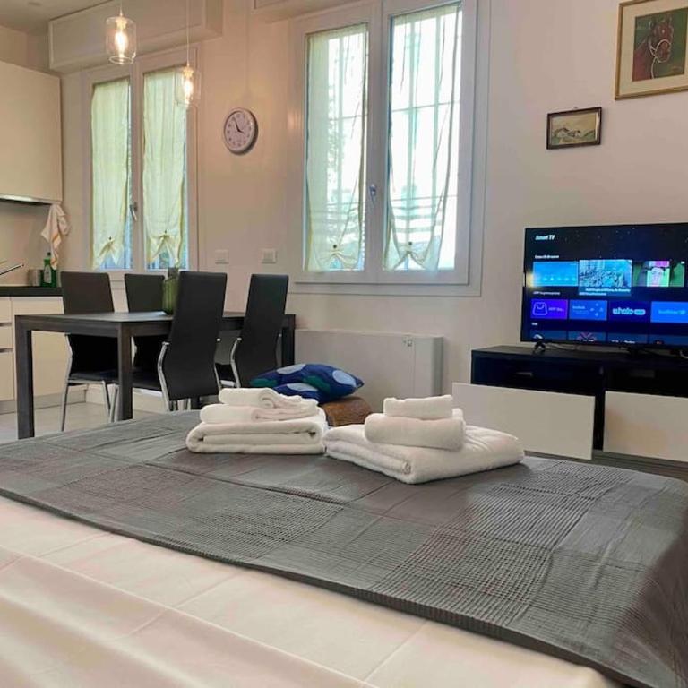 GiGi HOUSE - Suite in Bologna Fiere - Appartamento con 1 Camera da Letto - 4