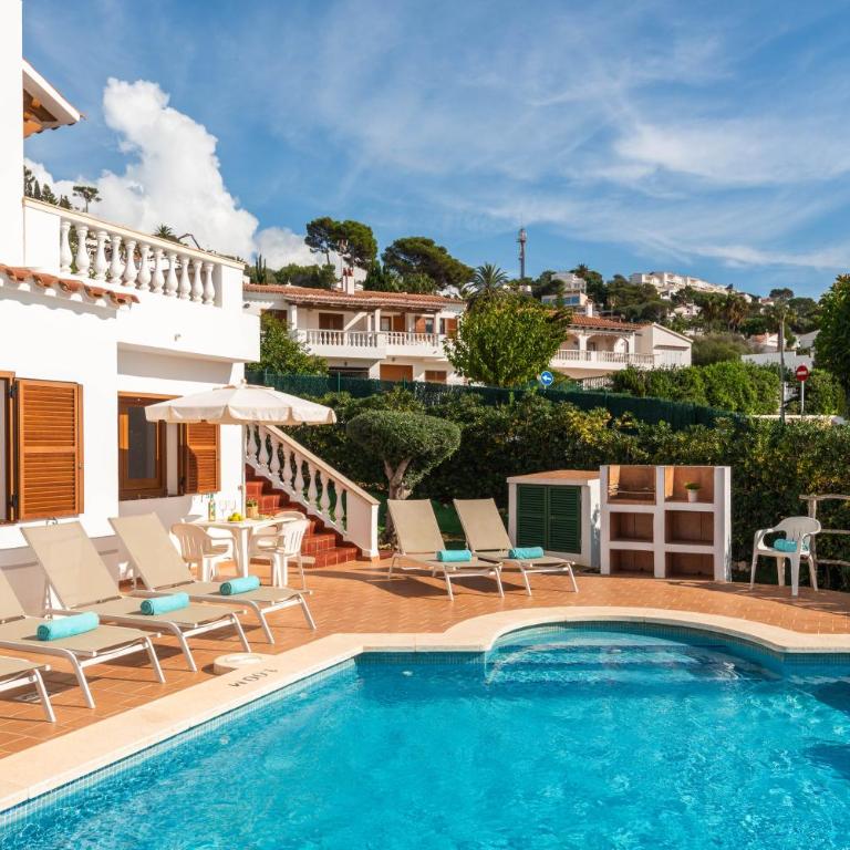 Villa Olivera - Three-Bedroom Villa - 17