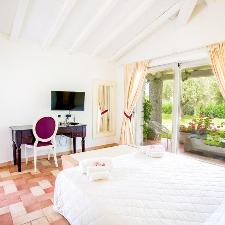 Nicolaus Prime Villas Resort - Standard Double Room - 3